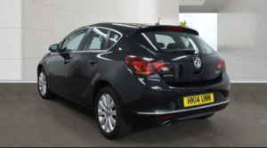 2014 Vauxhall Astra 2.0 Cdti Ecoflex Elite in Black — image 3
