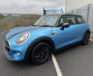 2018 MINI Cooper 1.5 in Blue — image 2