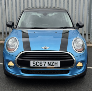2018 MINI Cooper 1.5 in Blue — image 3