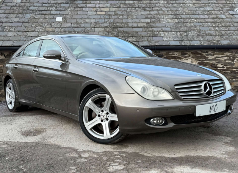 2005 Mercedes Cls 5.0 Cls 500 Auto 4dr in Grey — image 1