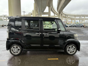 2014 Honda N-Box 0.6 G A Package 4WD 5dr in Black — image 3