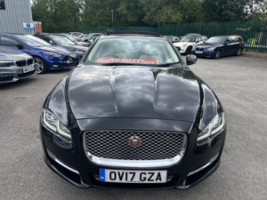 2017 Jaguar Xj 3.0d V6 Portfolio Auto Euro 6 (s/s) 4dr in Black — image 3