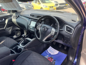 2014 Nissan Qashqai 1.5 Dci N-Tec+ 2WD Euro 5 (s/s) 5dr in Blue — image 3