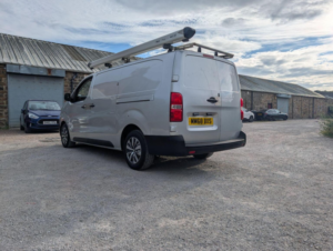 2019 Peugeot Expert 2.0 Bluehdi 1400 Professional Long Panel Van Lwb Euro 6 (s/s) 6dr in Silver — image 5