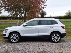 2020 Skoda Karoq 1.5 Tsi Act Se L in White — image 2