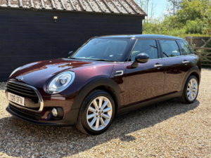 2018 MINI Clubman 2.0 Cooper D Euro 6 (s/s) 6dr in Red — image 4