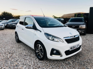 2014 Peugeot 108 1.2 Vti Puretech Allure Top! Euro 5 5dr in White — image 5