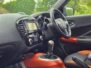 2019 Nissan Juke 1.6 Bose Personal Edition SUV 5dr Petrol Manual Euro 6 (112 Ps) in Grey — image 2