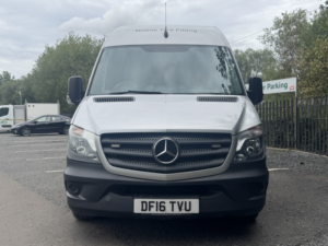 2016 Mercedes-Benz Sprinter 2.1 313 Cdi in Silver — image 4