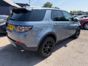 2018 Land Rover Discovery Sport 2.0 Td4 Hse SUV 5dr Diesel Auto 4WD Euro 6 (s/s) (180 Ps) in Blue — image 6
