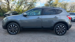 2012 Nissan Qashqai 1.5 Dci N-Tec+ 2WD Euro 5 5dr in Grey — image 5