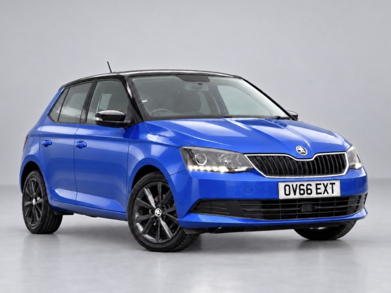 2016 Skoda Fabia 1.2 Tsi Colour Edition in Blue — image 1