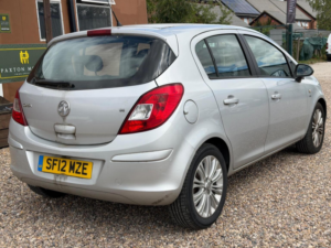 2012 Vauxhall Corsa 1.4 16v Se Euro 5 5dr in Silver — image 6