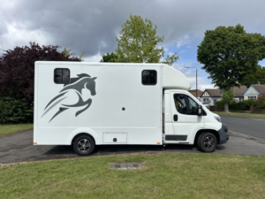 2017 Citroen Relay Horse Box 2.0 Bluehdi 35 in White — image 5
