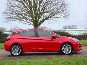 2016 Vauxhall Astra 1.4i Turbo Elite Euro 6 5dr in Red — image 3