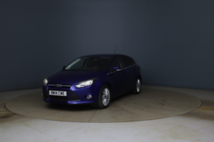 2014 Ford Focus 1.0 T Ecoboost Zetec in Blue — image 3