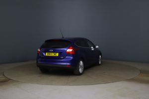 2014 Ford Focus 1.0 T Ecoboost Zetec in Blue — image 6