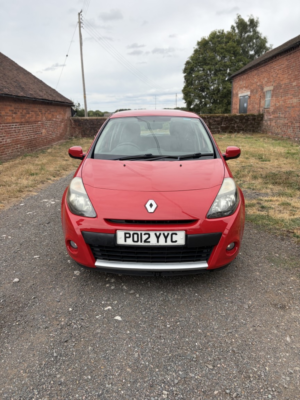 2012 Renault Clio 1.2 I-Music in Red — image 2