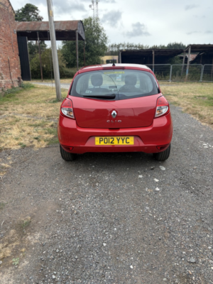 2012 Renault Clio 1.2 I-Music in Red — image 6