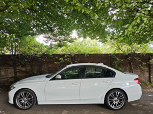 2012 BMW 3 Series 2.0 320i Se Auto Xdrive Euro 5 (s/s) 4dr in White — image 4