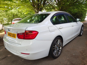 2012 BMW 3 Series 2.0 320i Se Auto Xdrive Euro 5 (s/s) 4dr in White — image 6
