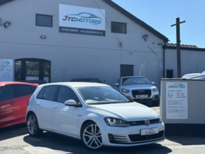 2017 Volkswagen Golf