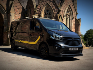 2016 Vauxhall Vivaro 1.6 Cdti 2900 Biturbo Ecoflex Sportive 6 Seater in Black — image 4
