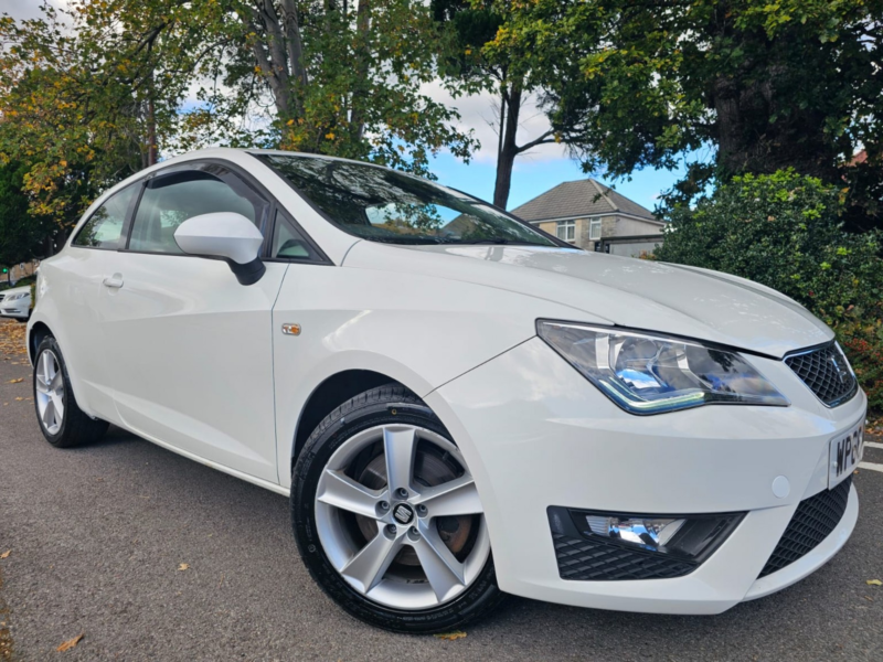 2016 SEAT Ibiza 1.2 Tsi Fr in White — image 1