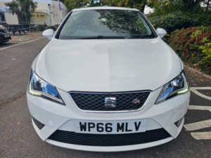 2016 SEAT Ibiza 1.2 Tsi Fr in White — image 3