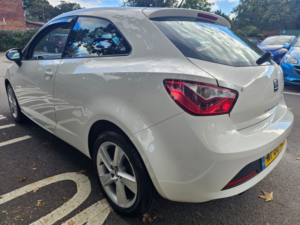 2016 SEAT Ibiza 1.2 Tsi Fr in White — image 5