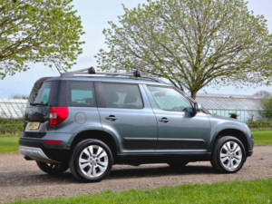 2015 Skoda Yeti 1.2 Tsi Se L Outdoor DSG Euro 6 (s/s) 5dr in Grey — image 4