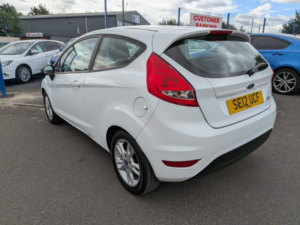 2012 Ford Fiesta 1.3 Edge in White — image 3