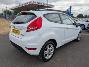 2012 Ford Fiesta 1.3 Edge in White — image 4