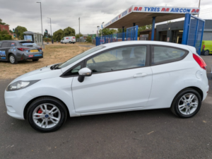 2012 Ford Fiesta 1.3 Edge in White — image 5