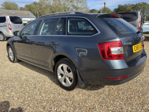 2019 Skoda Octavia 1.6 Tdi Se Technology in Grey — image 5