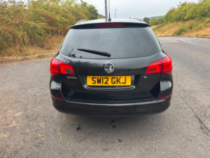 2012 Vauxhall Astra Exclusiv in Black — image 5