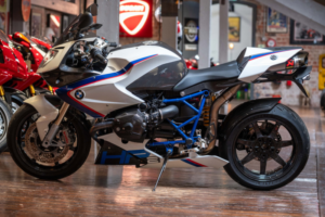 2008 BMW Hp2 Sport *full Akrapovic Exhaust System - Bst Carbon Wheels* in White — image 3