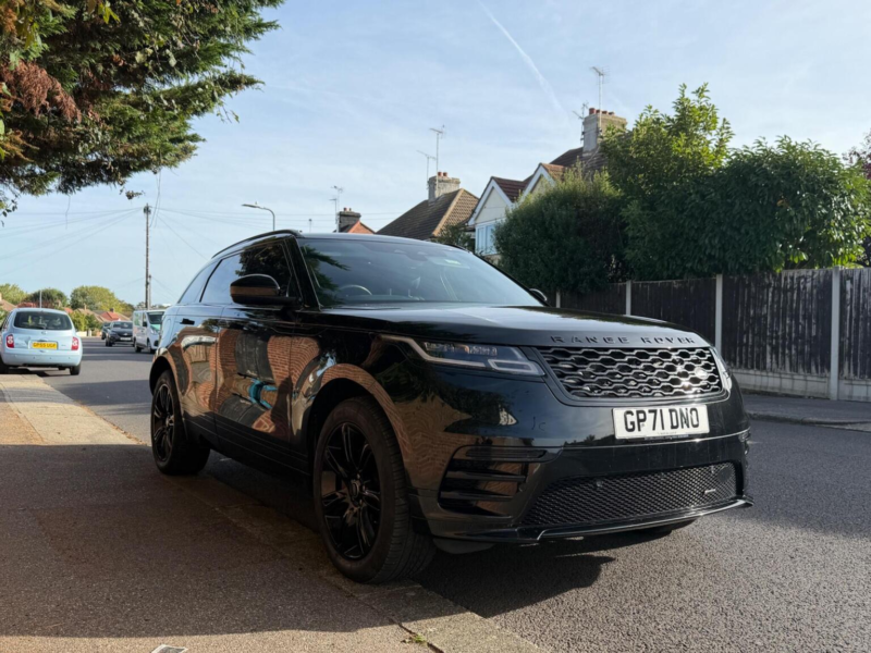 2022 Land Rover Range Rover Velar 2.0 D200 Mhev R-Dynamic S Auto 4WD Euro 6 (s/s) 5dr in Black — image 1