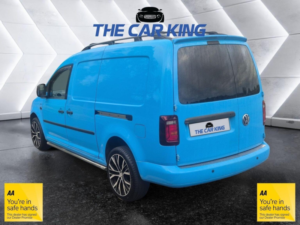 2011 Volkswagen Caddy Maxi 1.6 Tdi C20 Maxi Fwd 5dr in Blue — image 4