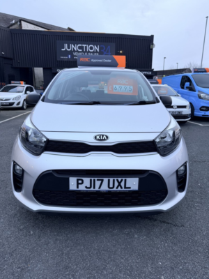 2017 Kia Picanto 1.0 1 in Silver — image 2