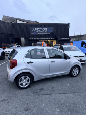 2017 Kia Picanto 1.0 1 in Silver — image 5