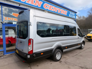 2019 Ford Transit 2.0 460 Ecoblue Trend 17 Seater Minibus 5dr Diesel Manual Rwd L4 H3 Euro 6 130 Ps in Silver — image 6