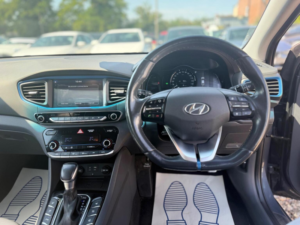 2017 Hyundai Ioniq 1.6 H-Gdi Premium Se Dct Euro 6 (s/s) 5dr in Grey — image 2