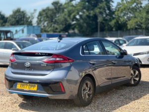 2017 Hyundai Ioniq 1.6 H-Gdi Premium Se Dct Euro 6 (s/s) 5dr in Grey — image 3