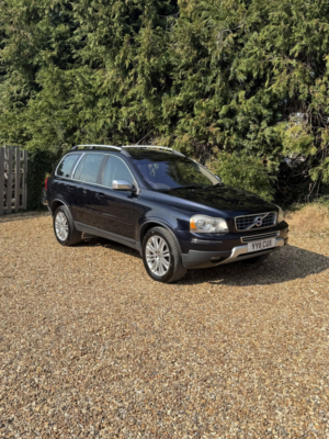 2011 Volvo Xc90 2.4 D5 Executive in Blue — image 2