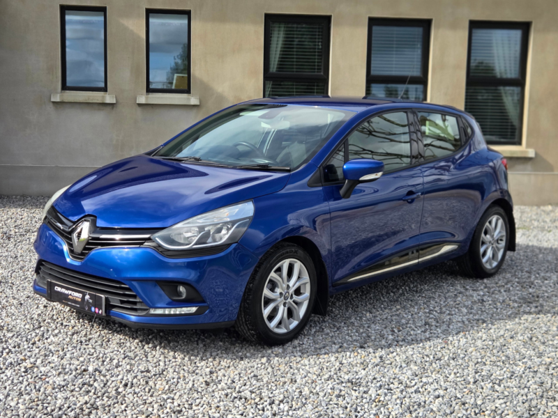 2017 Renault Clio 1.5 Dci Dynamique Nav Hatchback 5dr Diesel Manual Euro 6 (s/s) (90 Ps) in Blue — image 1