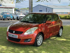 2012 Suzuki Swift 1.2 Sz4 Hatchback 5dr Petrol Manual Euro 5 (94 Ps) in Orange — image 4
