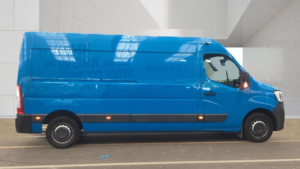 2022 Renault Master 2.3 Fwd Lm35 Energy Dci 150 Business My19 in Blue — image 5