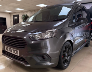 2020 Ford Transit Courier 1.0 Ecoboost Limited Panel Van 5dr Petrol Manual L1 Euro 6 (100 Ps) in Grey — image 2