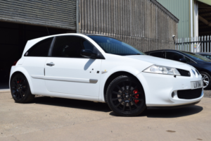 2008 Renault Megane 2.0 T Team F1 Team R26 in White — image 2